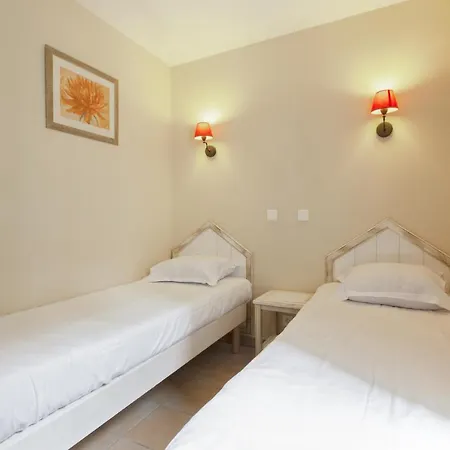 Résidence Pierre&vacances Le Domaine De Bordaberry Apartahotel 4*