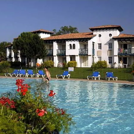 Pierre & Le Domaine De Bordaberry מלון דירות