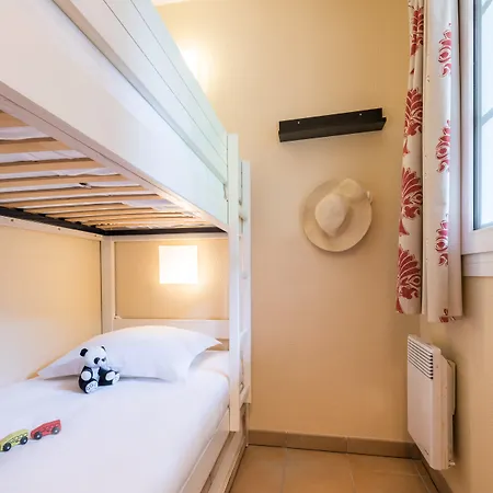 Résidence Pierre&vacances Le Domaine De Bordaberry Apartahotel 4*