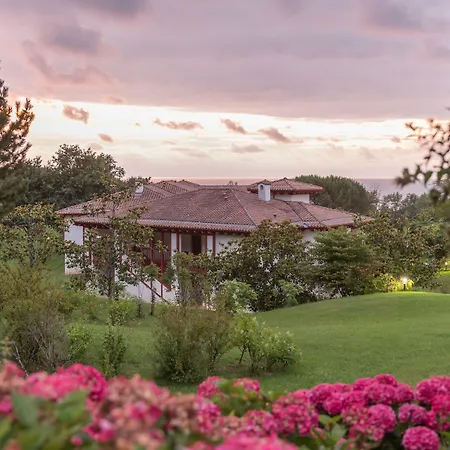 מלון דירות Pierre & Le Domaine De Bordaberry 4*