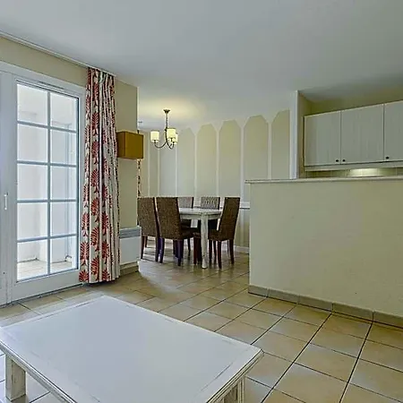 Pierre & Le Domaine De Bordaberry 4* אורונייה