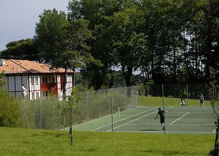 Pierre & Le Domaine De Bordaberry