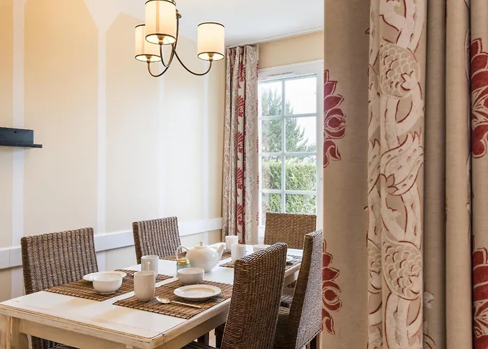 Pierre & Le Domaine De Bordaberry 4*