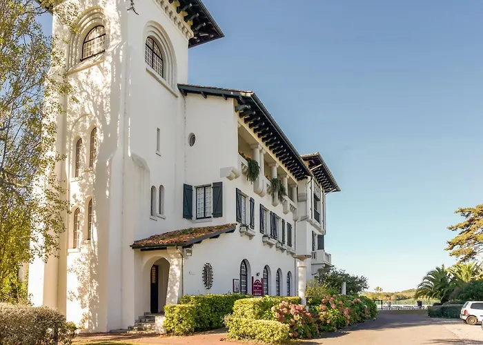 شقة فندقية Pierre & Le Domaine De Bordaberry 4*