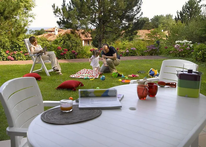 Pierre & Le Domaine De Bordaberry شقة فندقية 4*