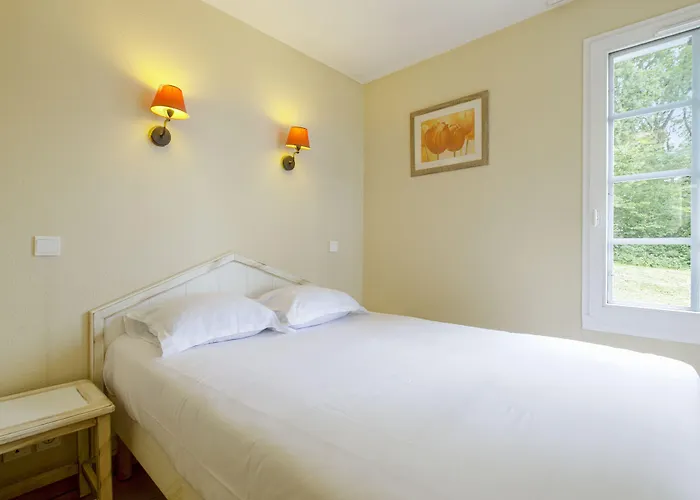 Pierre & Le Domaine De Bordaberry 4*