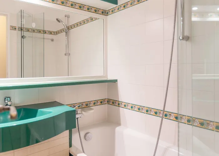 شقة فندقية Pierre & Le Domaine De Bordaberry 4*