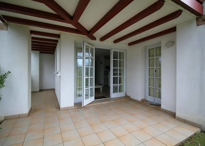 Pierre & Le Domaine De Bordaberry 4*