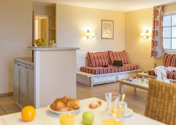 Pierre & Le Domaine De Bordaberry شقة فندقية يورونْيِ